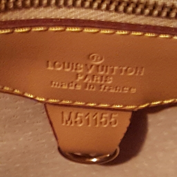 Louis Vutton Tote Handbag - Picture 5 of 8